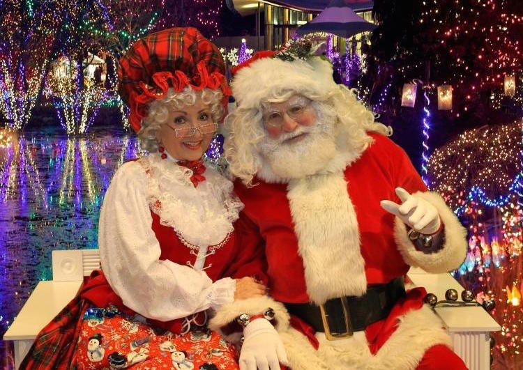MR & Mrs Claus Vancouver Christams Parties