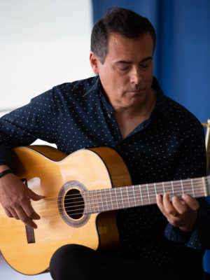 John Gilliat Vancouver Latin Guitarist