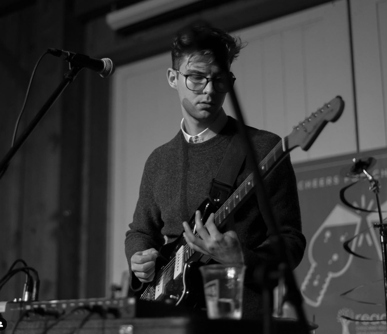 Olin Brix Vancouver Singer guitarist looper