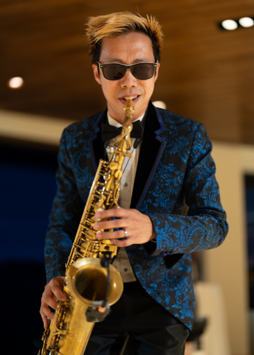 Sax with Eric vancouver saxophone guy