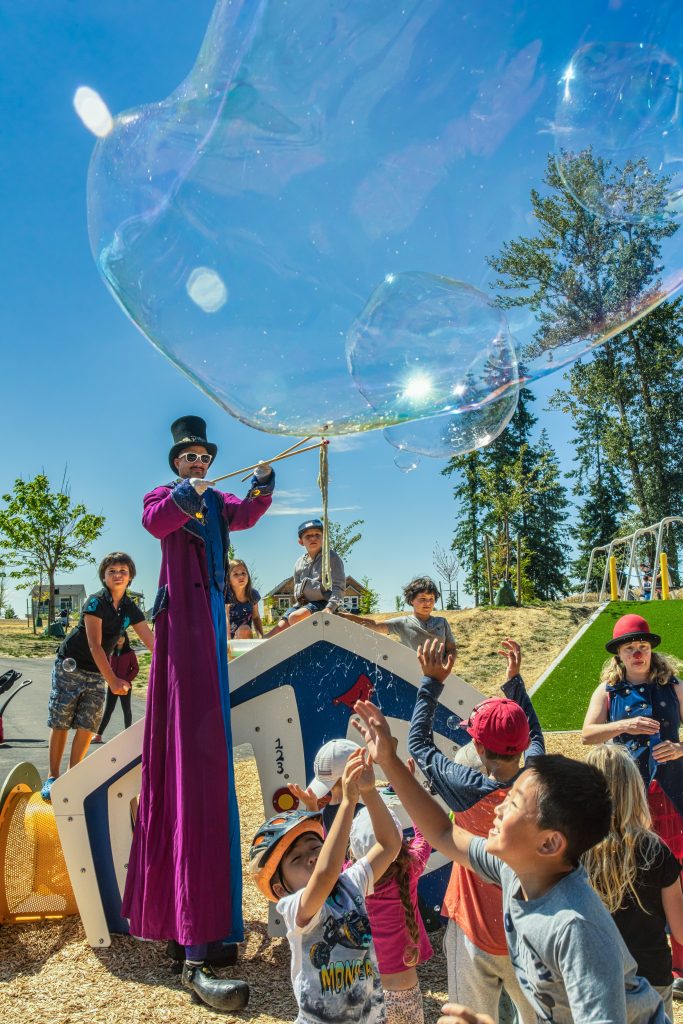 Vancouver Giant Bubble Performer
