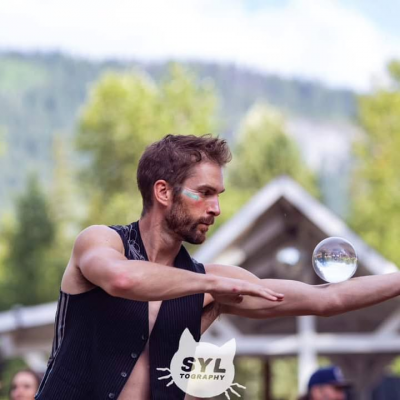 Vancouver Lukas Knab Contact Juggler