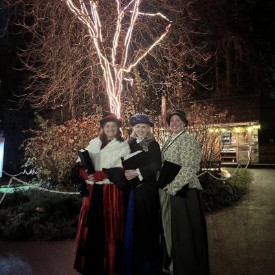 Vancouver Noel Christmas Caroling Trio
