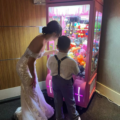 Vancouver Claw Machine