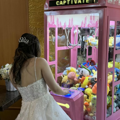 Vancouver Claw Machine