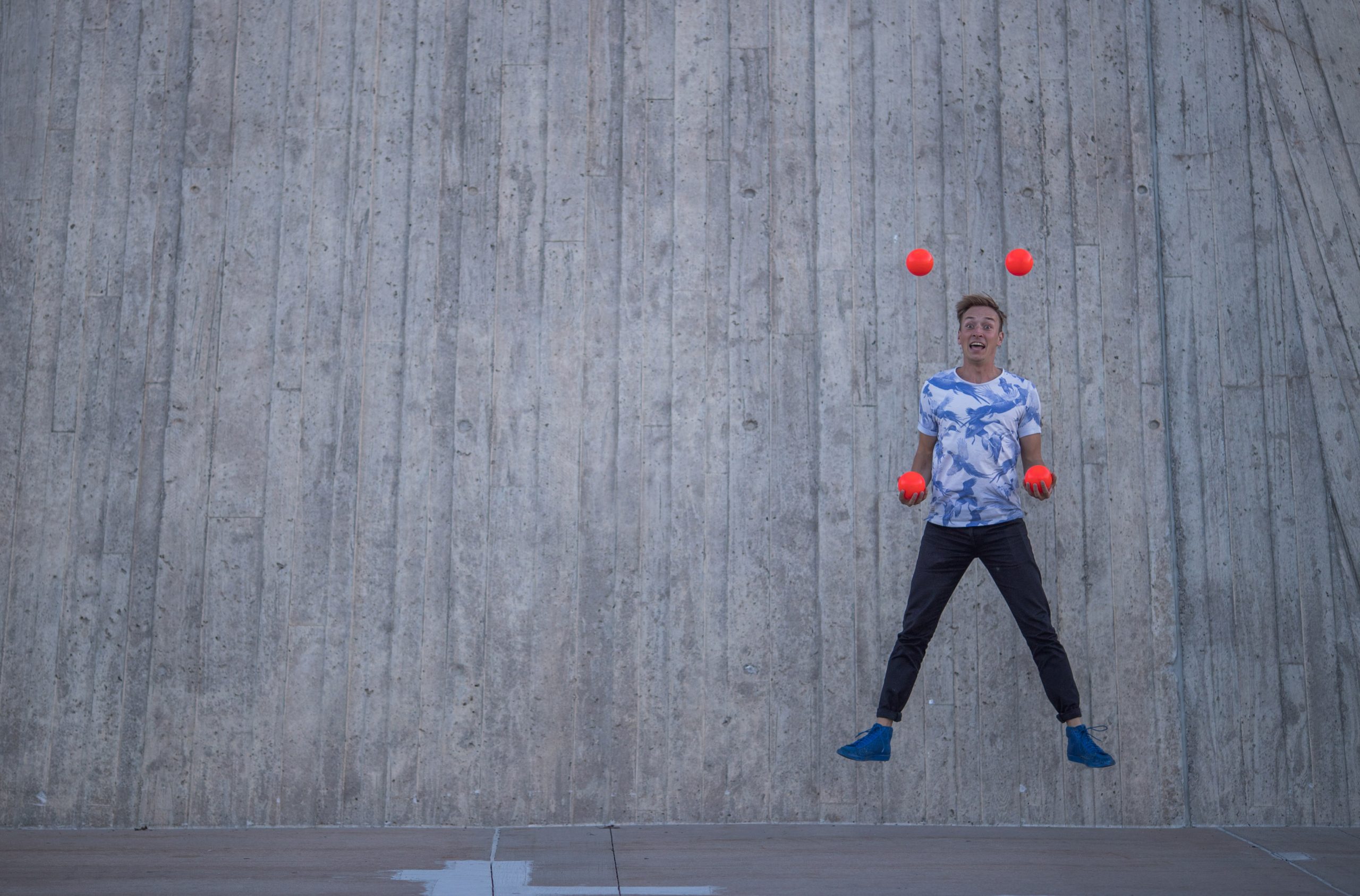 Yoshi Show Contact Juggler in Vancouver